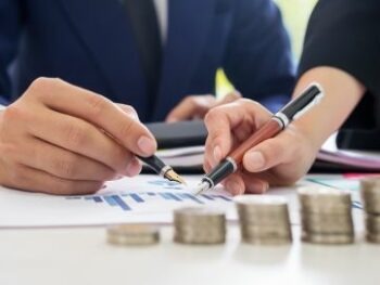 Estudia el máster en investigación de delitos económicos y perito judicial en prevención del blanqueo de capitales