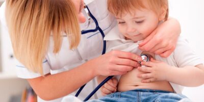 Estudia auxiliar de pediatría y especialízate en bienestar infantil