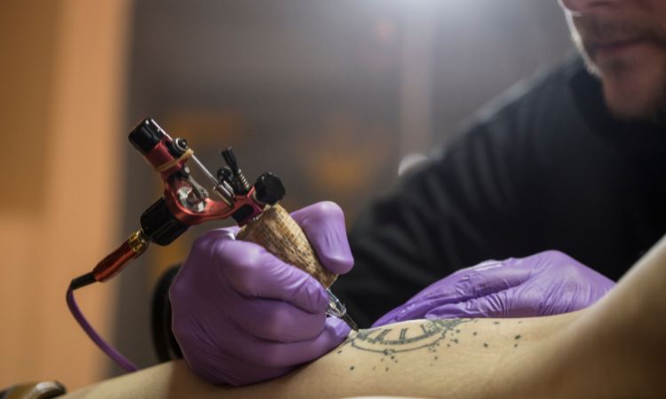 Descubre cómo cicatriza un tatuaje