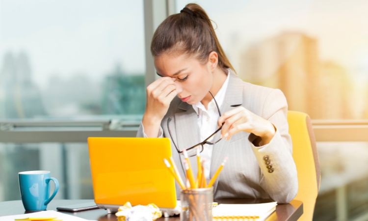 Control del estrés laboral: cómo recuperar el equilibrio y mejorar tu calidad de vida profesional