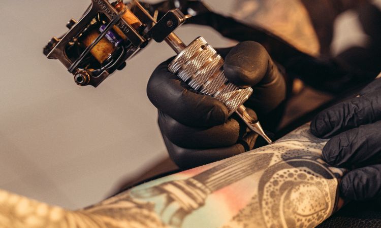 ¿Sabes qué estudiar para ser tatuador? Descúbrelo en el blog