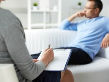 Estudia el máster en psicología en adultos