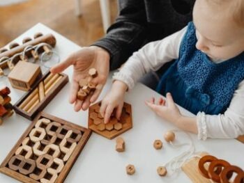 Máster en Pedagogía Waldorf + Máster en Pedagogía Montessori + Certificación Experto en IA para la Educación y la Docencia